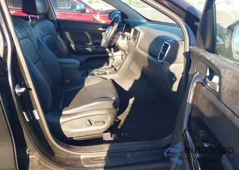 2022 Kia Sportage Ex z USA, uszkodzony, nr VIN KNDPN3AC2N7953821